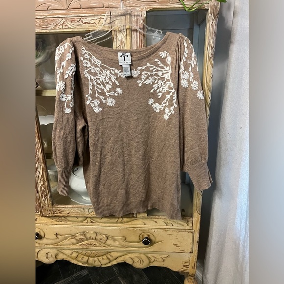 Rain + Rose Womens XL Embroidered Sweater - Picture 1 of 4